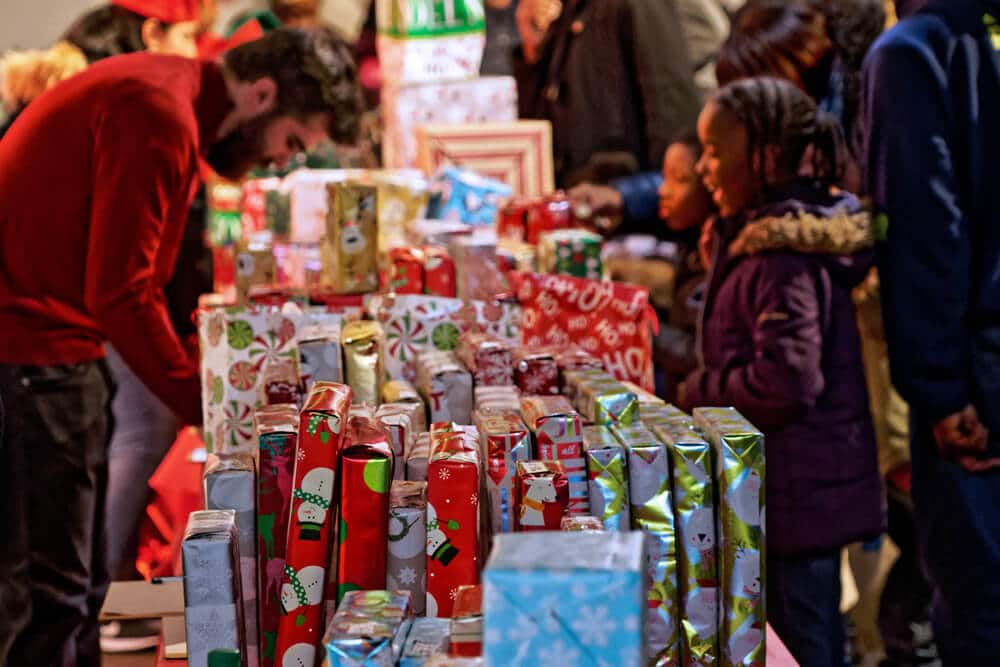 Luna Park Celebrates the Holiday Season with our Community